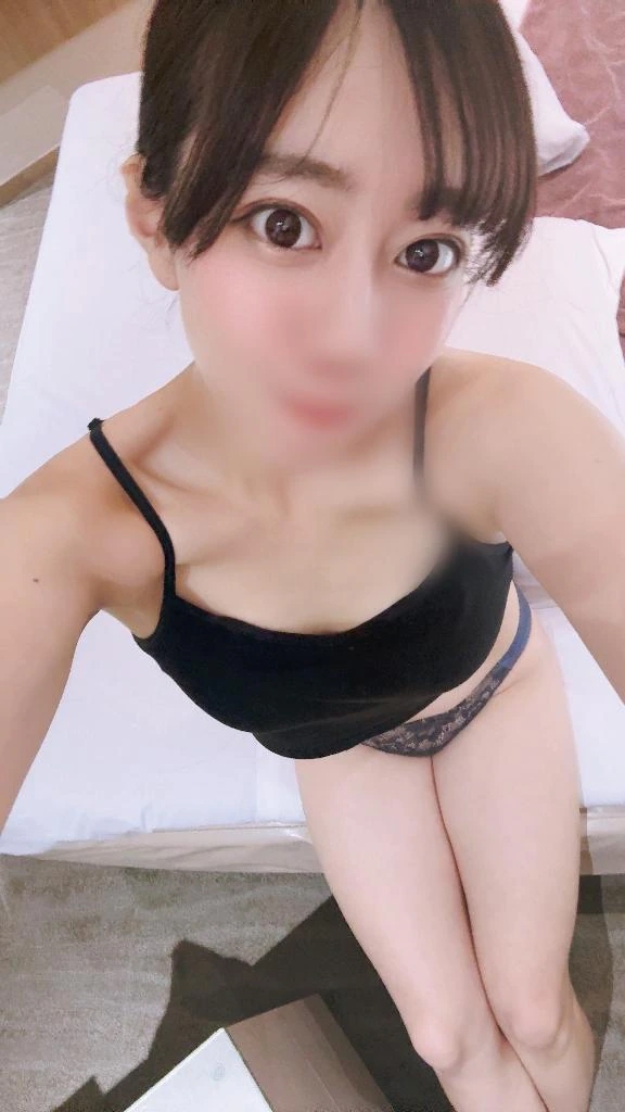 琥珀むぎ