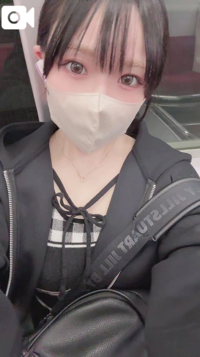 綾瀬もも