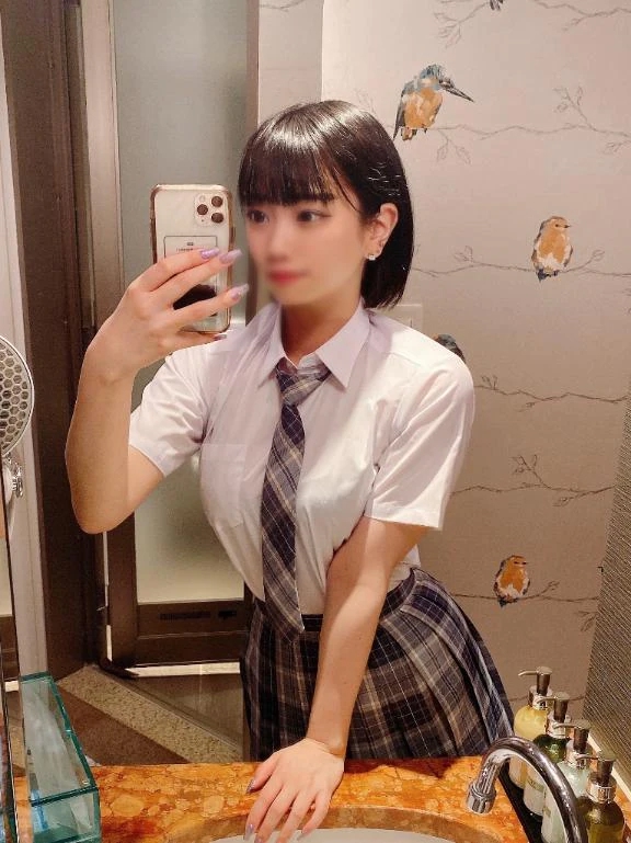 つき
