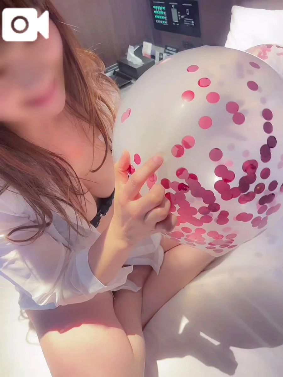 つきの