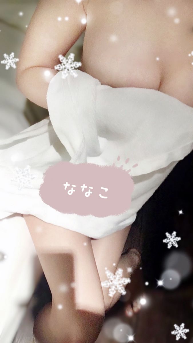 ななこ