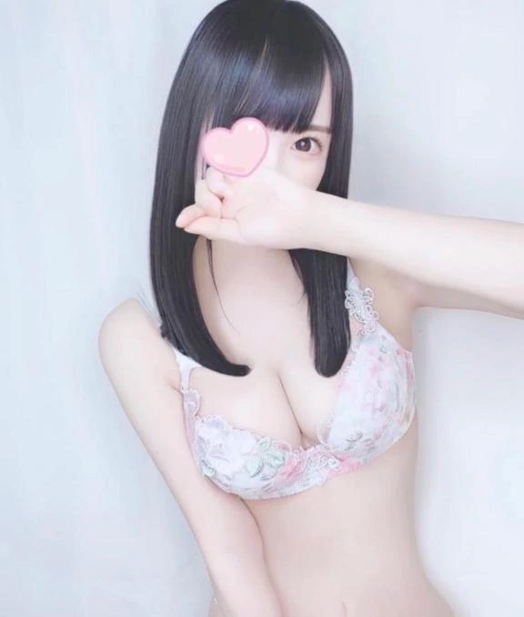 ももな