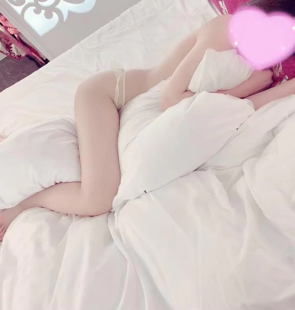 つき