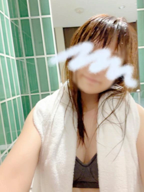 つきの