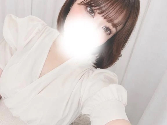 ももな