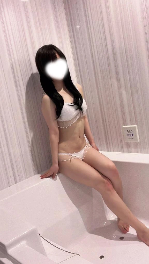 にこ