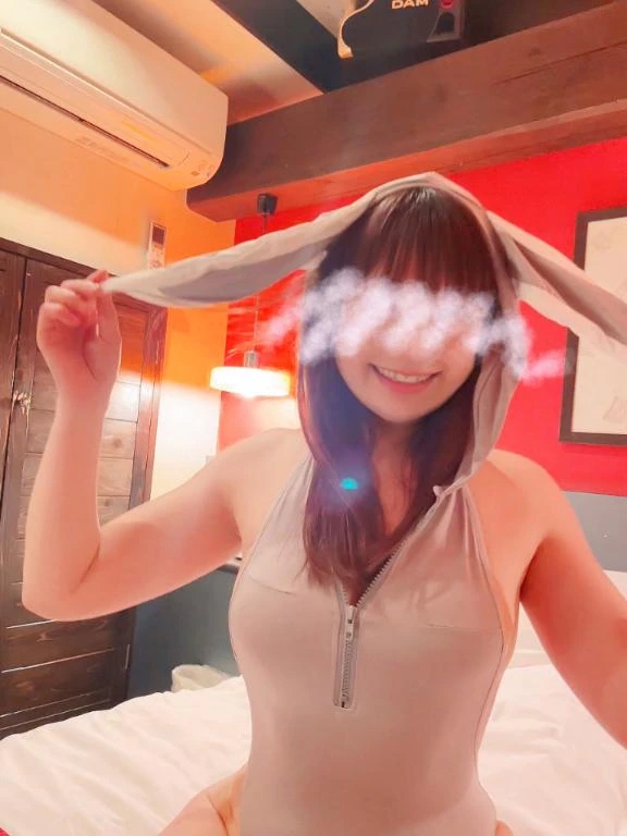 つきの